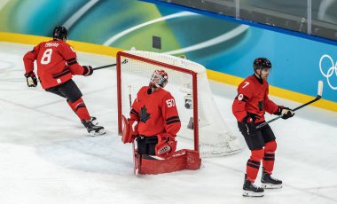 2026 Milano Cortina Kış Olimpiyatları 'nda İtalya' nın MILAN kentinde oynanan Milano Santagiulia Buz Hokeyi Arena 'da, Mens Team Canada karşısında 12 numaralı forvet Matt Boldy ile oynamıştır..