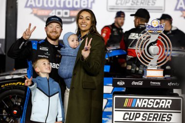 Corning, CA (45) TYLER REDDICK Hampton, GA 'daki EchoPark Speedway' de Otomatik rader 400 kazandı.