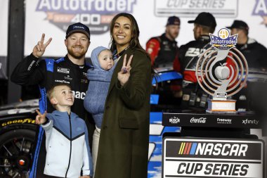Corning, CA (45) TYLER REDDICK Hampton, GA 'daki EchoPark Speedway' de Otomatik rader 400 kazandı.