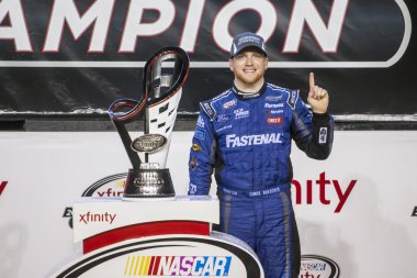 NASCAR: Nfk 300 Kasım 21 Ford