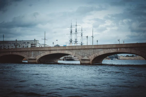 Санкт Петербург Росія Вересень 2020 Екскурсія Човні Річці Нева Санкт — стокове фото