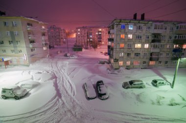 Gece kış bahçesinde. Sahalin.