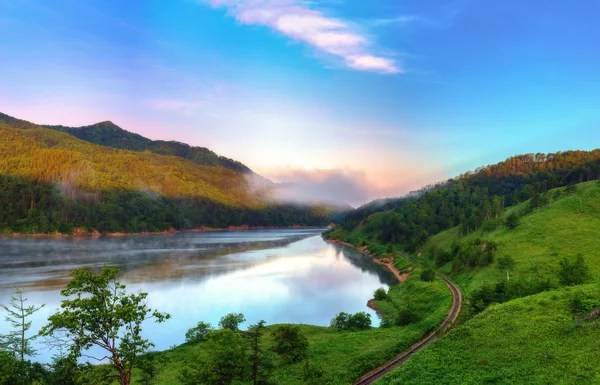 Horské jezero. — Stock fotografie