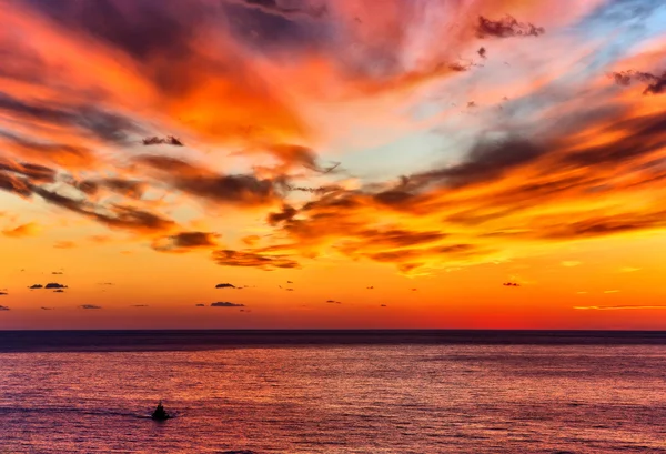 Море захід сонця. Сахалін . — стокове фото