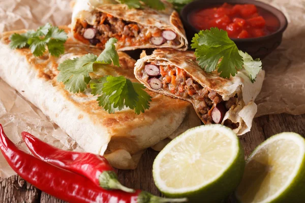 Μεξικάνικο φαγητό του δρόμου: τσιμιγκγά με κιμά. Hori — Φωτογραφία Αρχείου