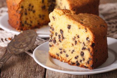 Alman Ameisenkuchen parça çikolata makro ile. Yatay