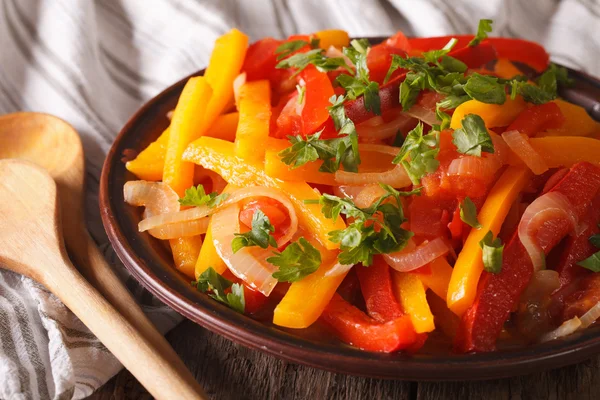 Piperade förrätt: stuvad paprika med tomater och lök clos — Stockfoto