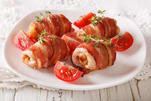 Delicious Chicken rolls with cheese and bacon close-up. horizont — Stock Photo, Image