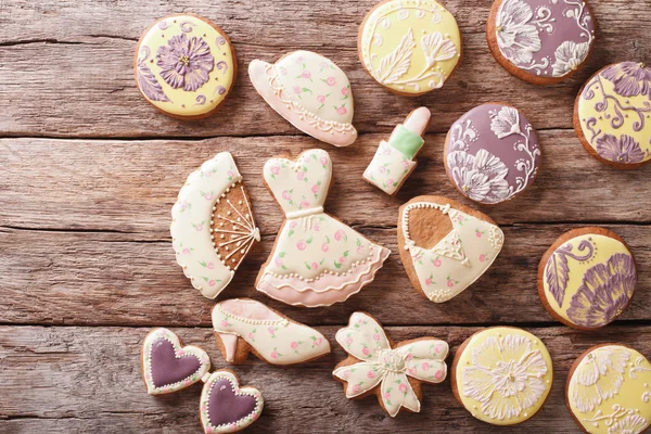 Mother's Day gingerbread cookies close-up. Horizontal top view — Stock Photo, Image