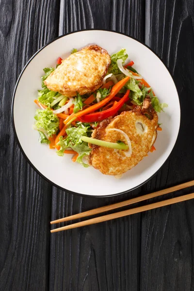 Spicy Thai Food Fried Egg Salad Yam Khai Dao Close — Stock Photo, Image