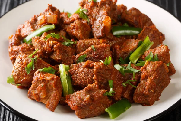 Tibs Ethiopian Dish Consisting Stir Fried Meat Vegetables Closeup Plate —  Fotos de Stock