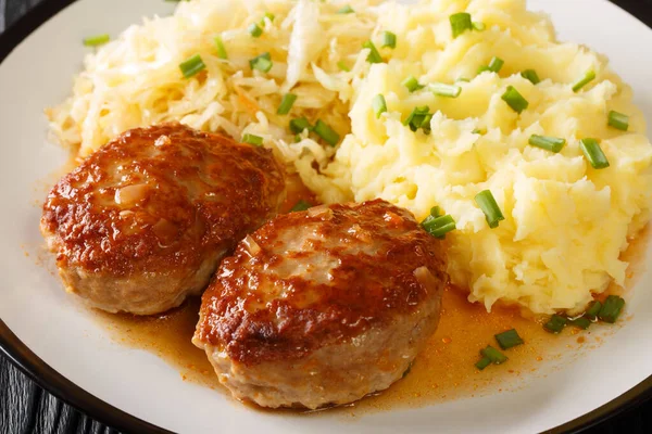 Tasty Menu Norwegian Pork Meatballs Medisterkaker Served Mashed Potatoes Sauerkraut — 图库照片