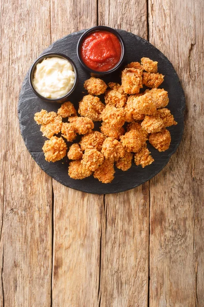 Pollo Palomitas Maíz Plato Que Consiste Pequeños Trozos Pollo Del — Foto de Stock