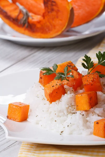 Risotto ile kabak yakın çekim, dikey 