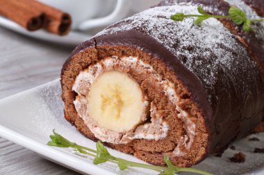 Muz portre yatay ile lezzetli çikolatalı kek