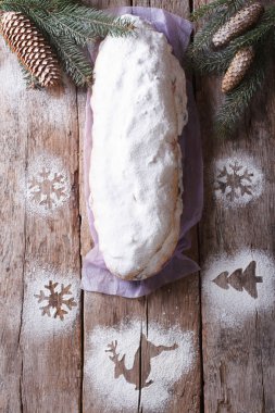 Masada Stollen Noel kek. Dikey Üstten Görünüm