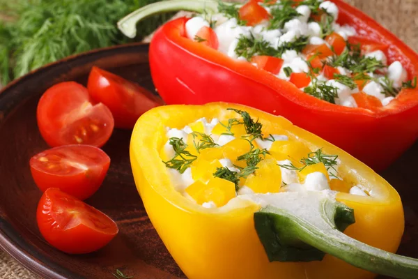 Red and yellow peppers stuffed with cottage cheese horizontal — Stock Photo, Image