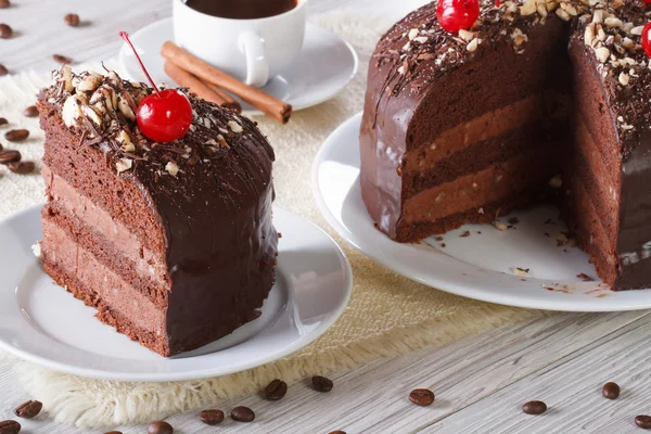 Chocolate cake with cherry and a piece. Horizontal — Stock Photo, Image