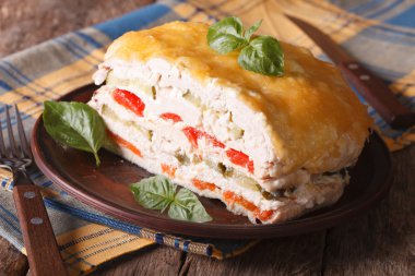 Sebze ve peynir ile doldurulmuş tavuk fileto 