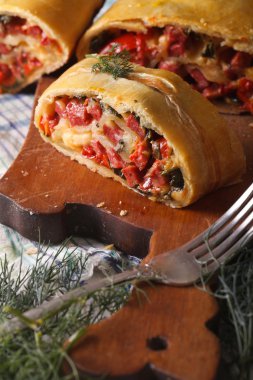 jambon, peynir ve ıspanak yakın çekim ile ev yapımı pasta