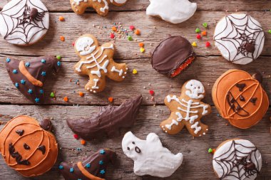 Gingerbread Cadılar Bayramı tablo yakın çekim. Yatay Üstten Görünüm