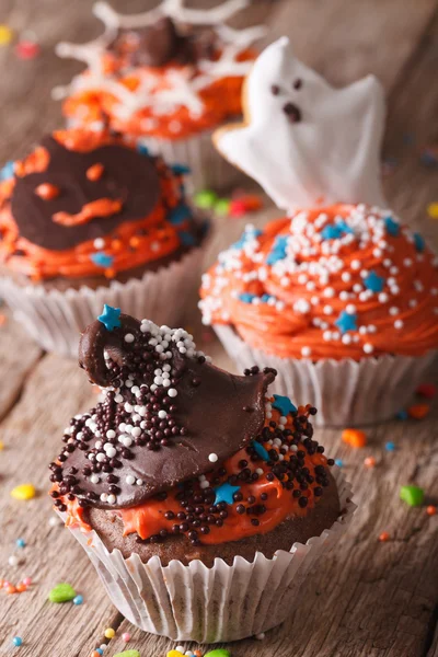 Délicieux cupcakes d'Halloween décorés de glaçage — Photo