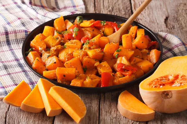 Pumpkin curry with peppers and tomato close-up.  Horizontal — Stock Photo, Image