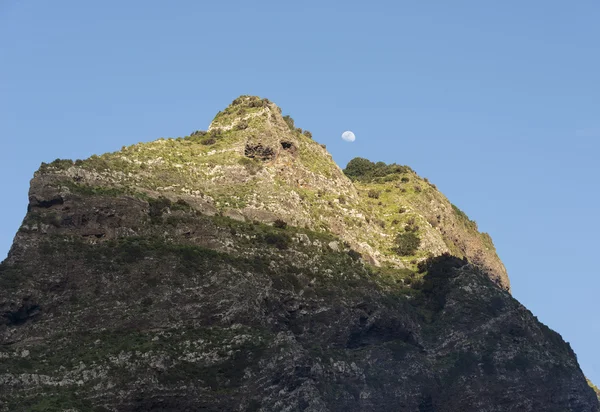 Picos de montanha na Madeira — Fotografia de Stock