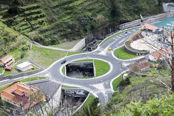 Madeira Adası üzerinde büyük döner kavşak — Stok fotoğraf