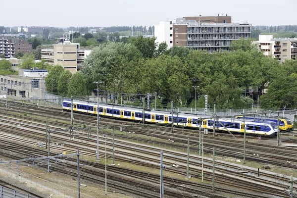 Tren Garı Rotterdam bırakarak — Stok fotoğraf