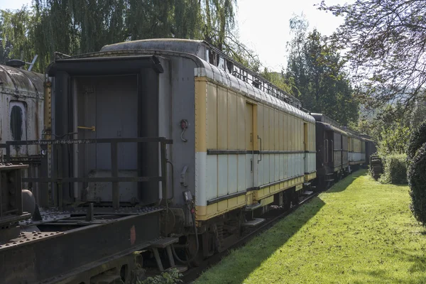 Staré vlaky na nádraží v městě hombourg — Stock fotografie