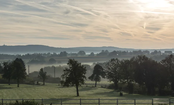 Amanecer en las colinas de Bélgica — Foto de Stock