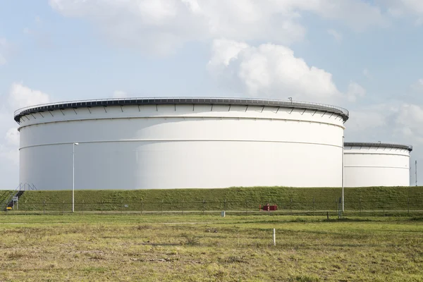 Petrol depolama tankları — Stok fotoğraf