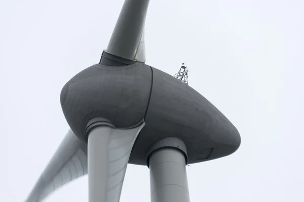 Крупный план ветряной мельницы — стоковое фото