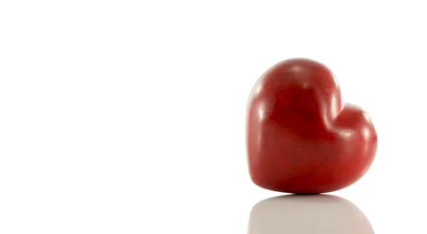 Herz aus rotem Marmor — Stockfoto