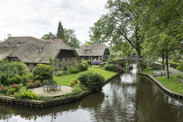 Dutch venice of the north called Giethoorn — Stock Photo, Image
