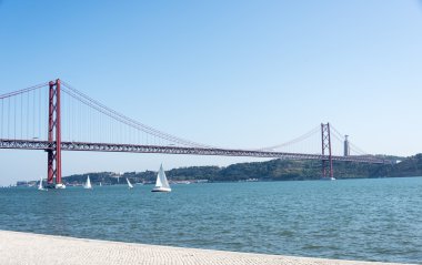 Ponte 25 de Abril köprü Lizbon