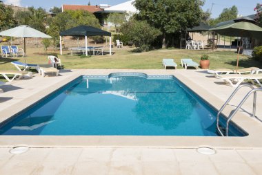 tropikal Yüzme Havuzu