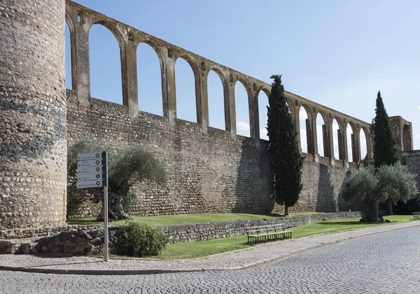 Viejo aquaducto evora — Foto de Stock