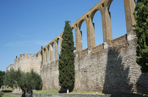 Velho aquaduct evora — Fotografia de Stock