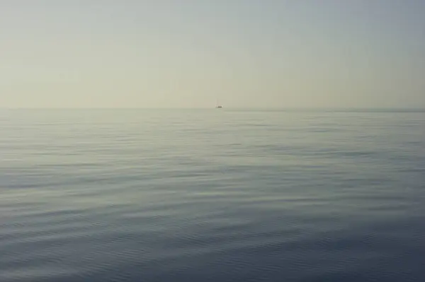 Akdeniz Uzağında Bir Tekne Sardunya Talya — Stok fotoğraf