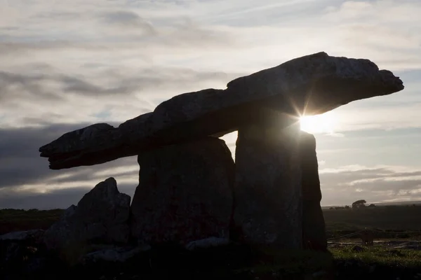 Poulnabrone Dolmen County Clare Ireland — 图库照片