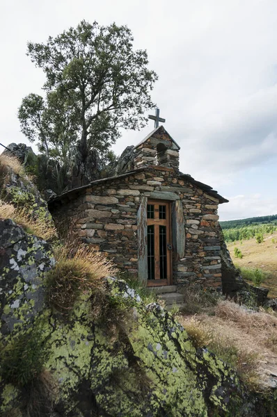 Ermida Montanha Vale Sil Localização Das Famosas Vinhas Ribeira Sacra — Fotografia de Stock