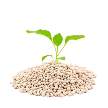 Beyaz izole mineral gübreler