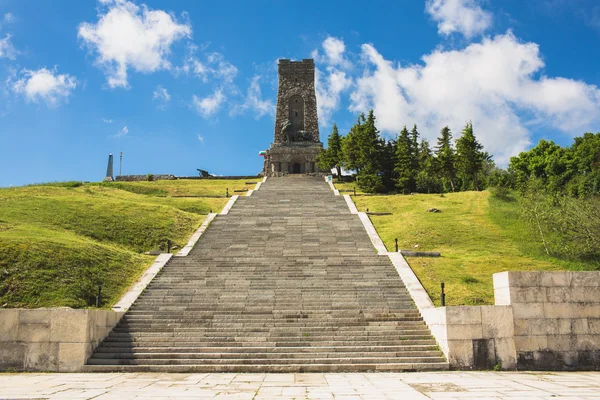 Denkmal Shipka Ansicht in Bulgarien. — Stockfoto