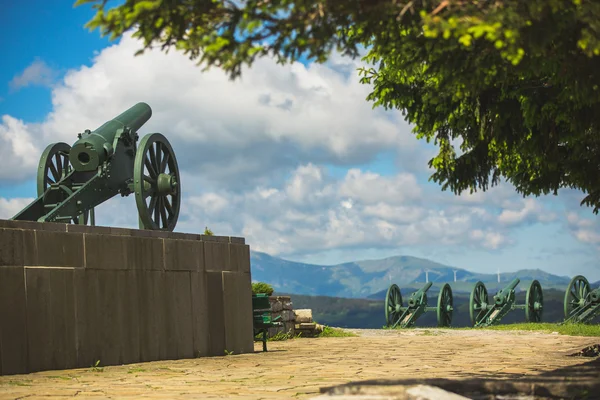 Пушка-памятник Шипке — стоковое фото