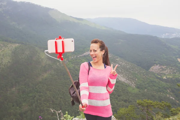 Young traveler taking a selfie picture. — Stock Photo, Image