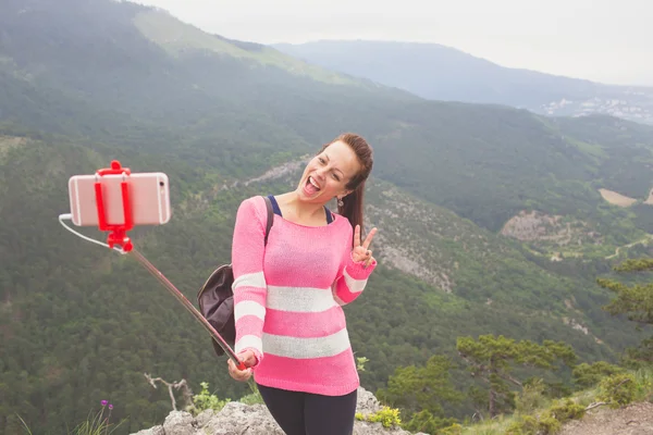 Young traveler taking a selfie picture. — Stock Photo, Image