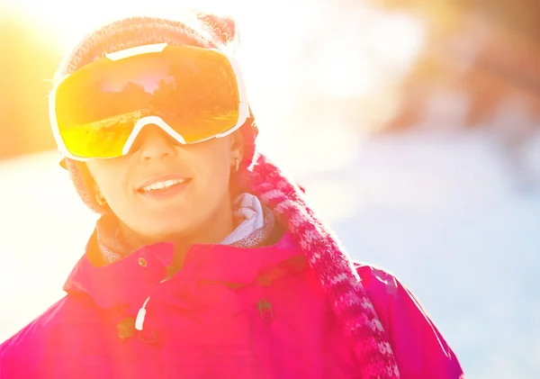 Meisje portret in ski google — Stockfoto