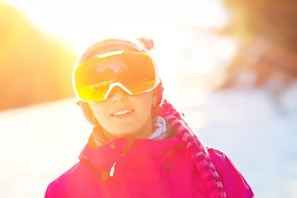 スキー google で少女の肖像画 — ストック写真